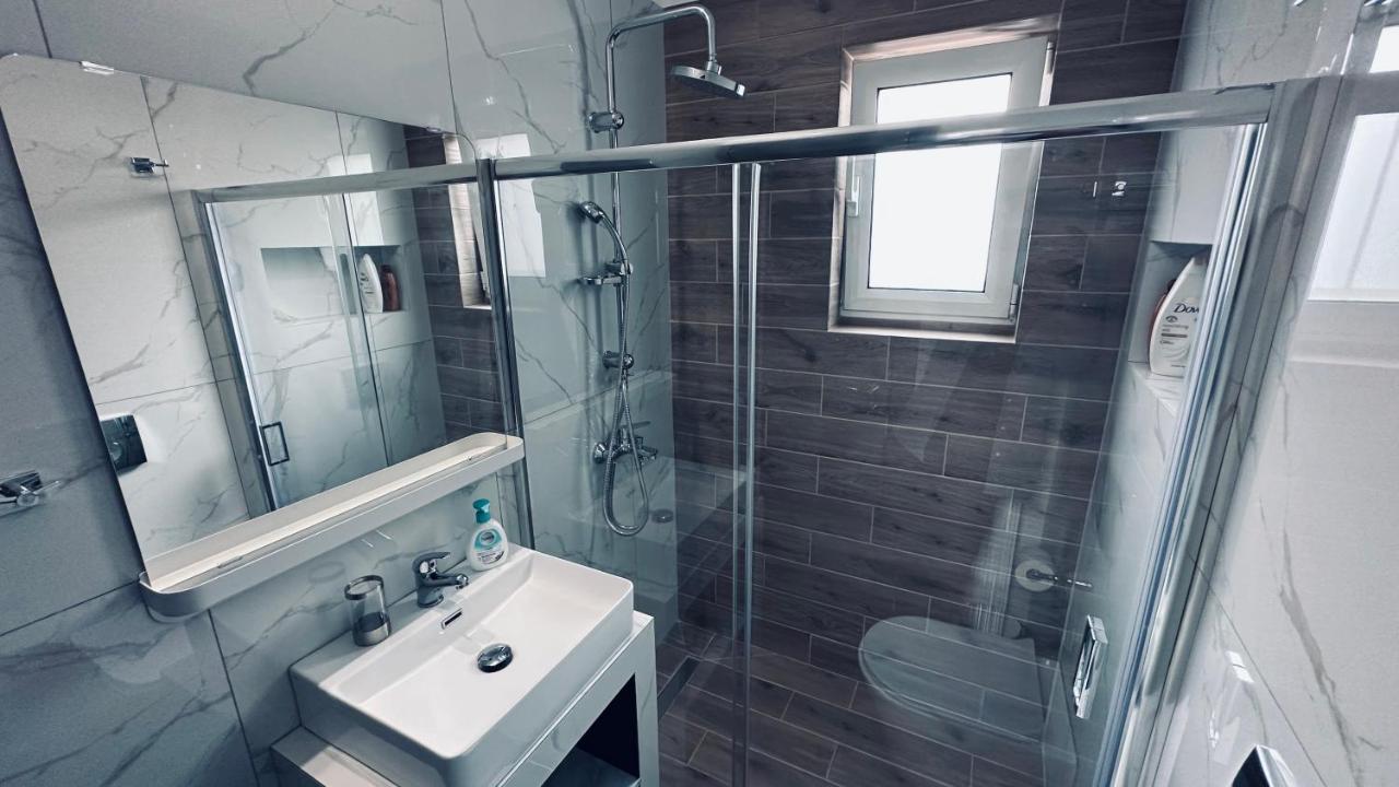 Hodos Luxury Apt Near Ath-Airport Markópoulon Esterno foto
